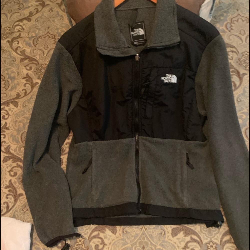 North Face jacket - Picture 1 of 2